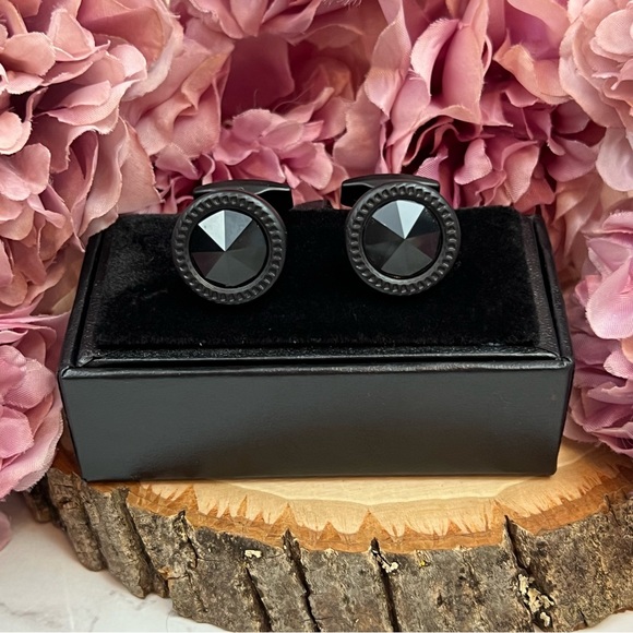 Elegant Round Black Obsidian Cufflinks - Picture 16 of 17